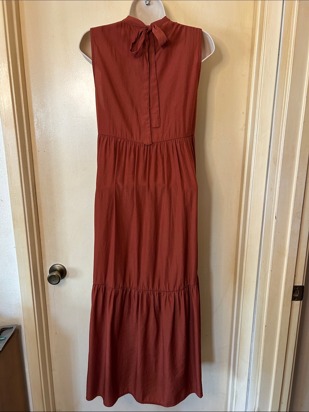 easel Sleeveless Rust Tiered Maxi Dress with Back Bow size M - Picture 6 of 12